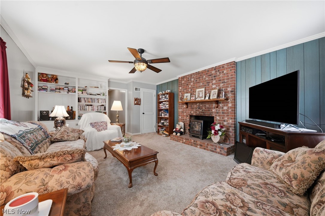 36 N Pearl Street Columbiana OH 44408
