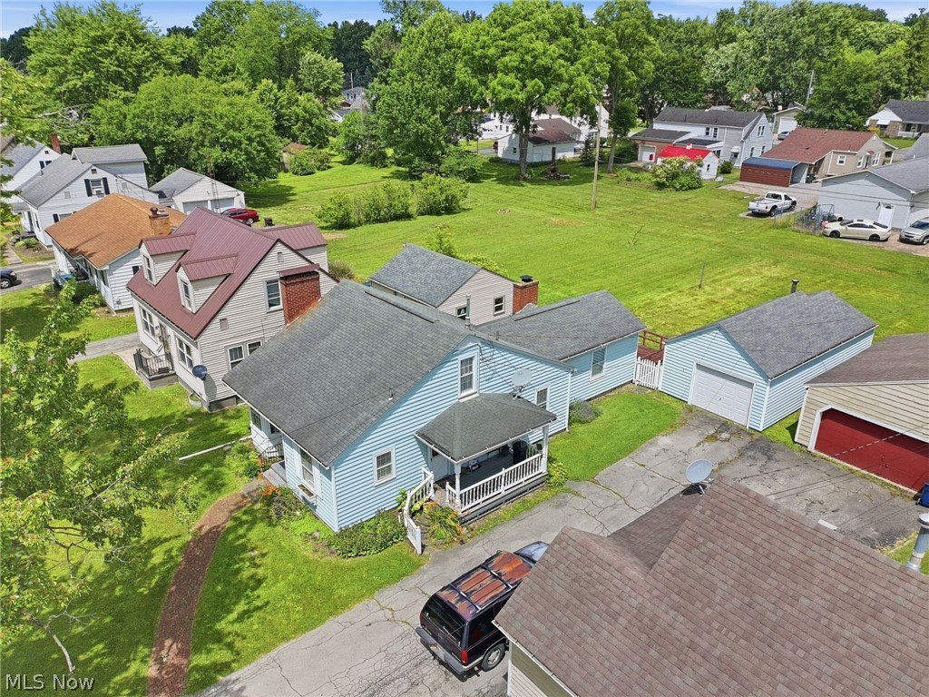 36 N Pearl Street Columbiana OH 44408