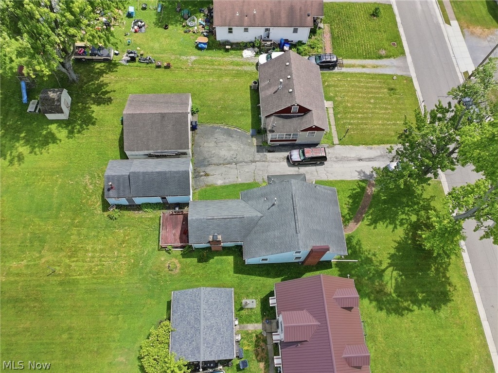 36 N Pearl Street Columbiana OH 44408