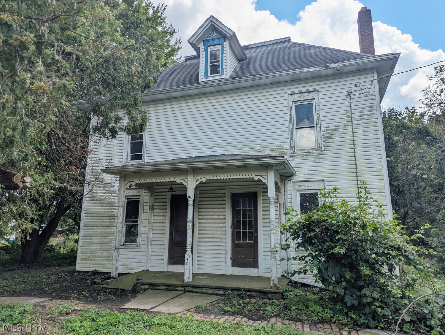 Uniontown OH, 2580 Edison Street NW
