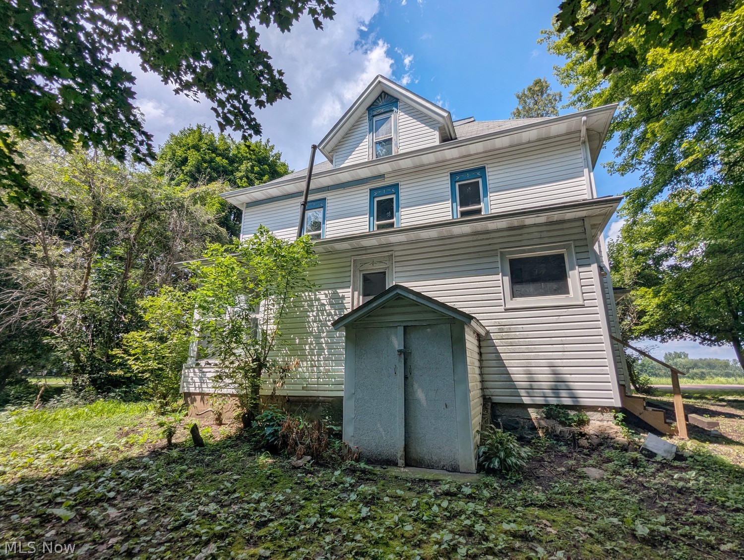 2580 Edison Street NW Uniontown OH 44685