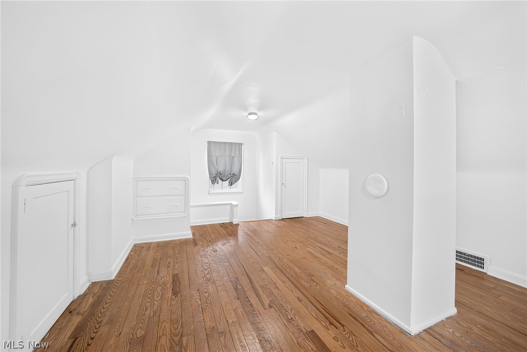 1515 Bunts Road Lakewood OH 44107