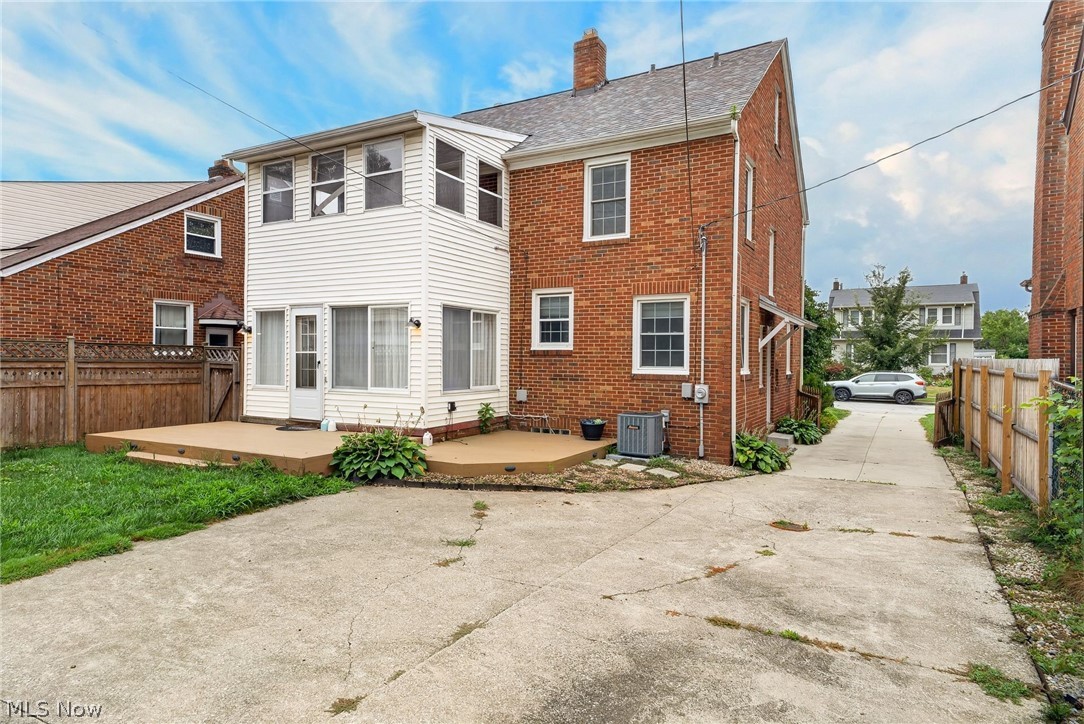 1515 Bunts Road Lakewood OH 44107