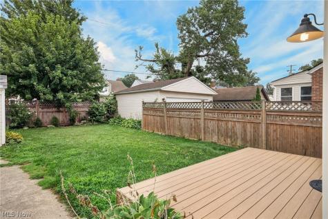 1515 Bunts Road Lakewood OH 44107