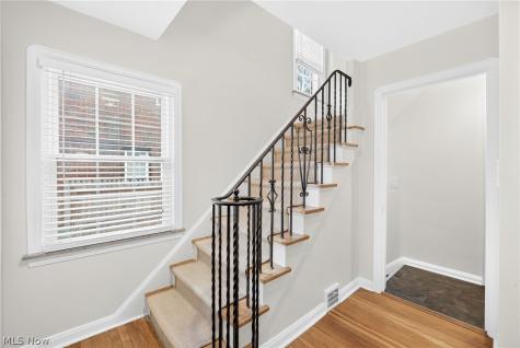 1515 Bunts Road Lakewood OH 44107
