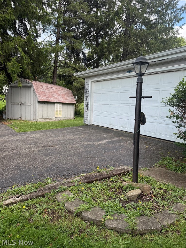 10993 Claridon Troy Road Chardon OH 44024