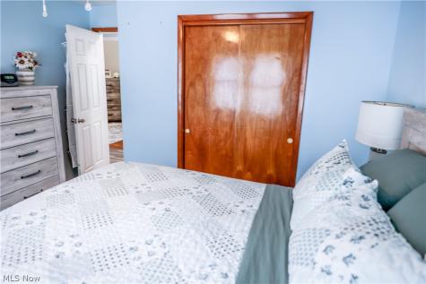 11109 Meadowbrook Drive Parma Heights OH 44130