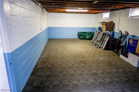 11109 Meadowbrook Drive Parma Heights OH 44130