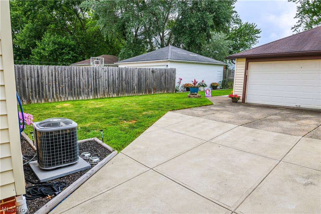 11109 Meadowbrook Drive Parma Heights OH 44130