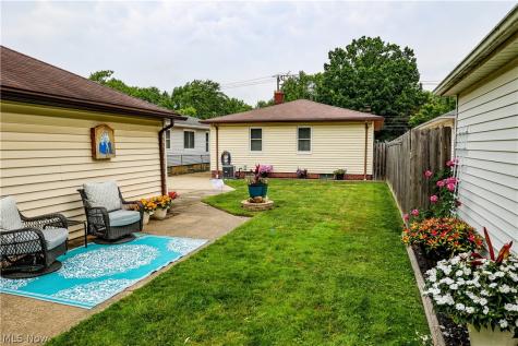 11109 Meadowbrook Drive Parma Heights OH 44130