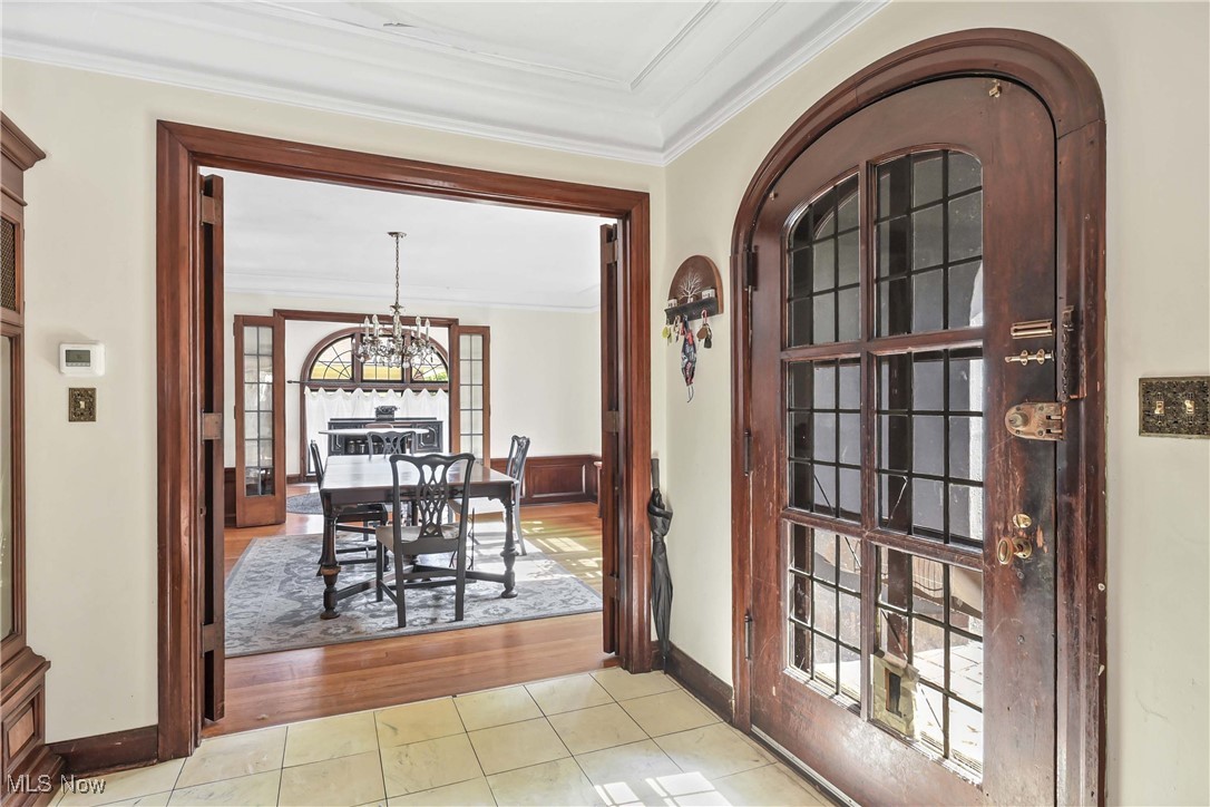 10102 Lake Avenue Cleveland OH 44102