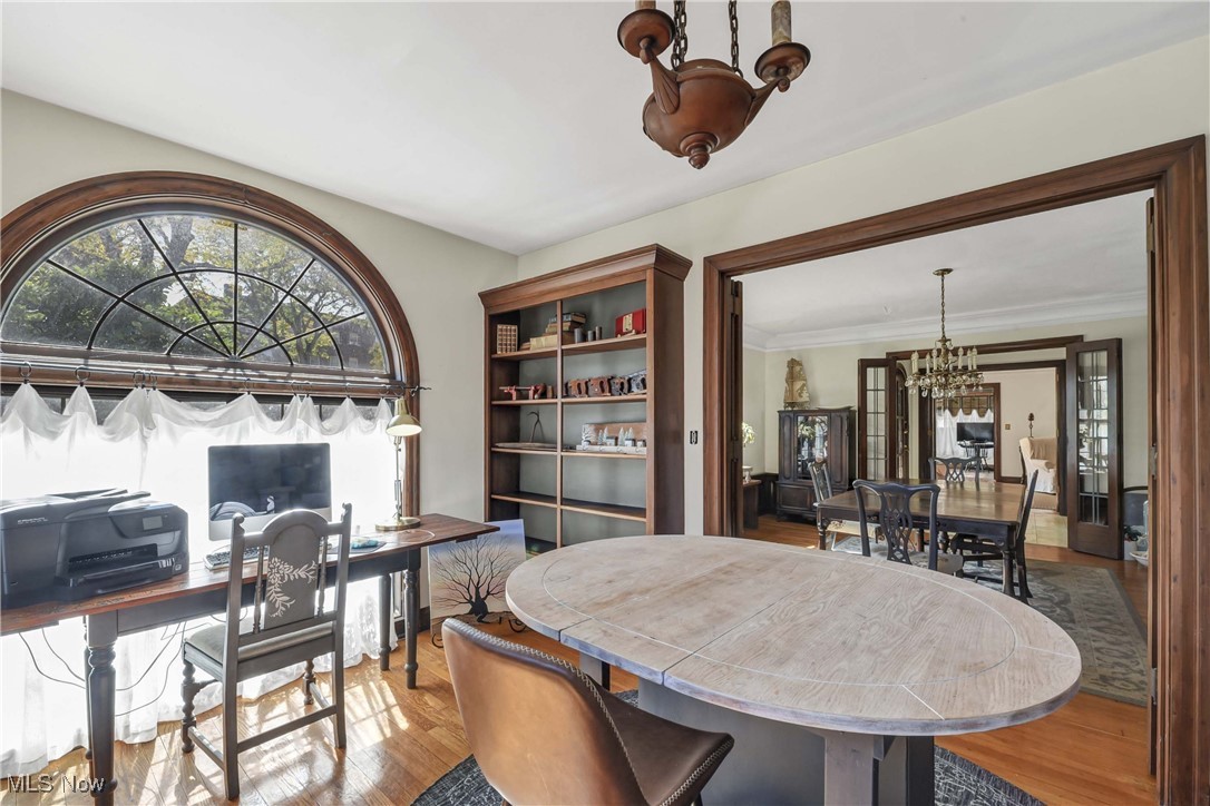 10102 Lake Avenue Cleveland OH 44102