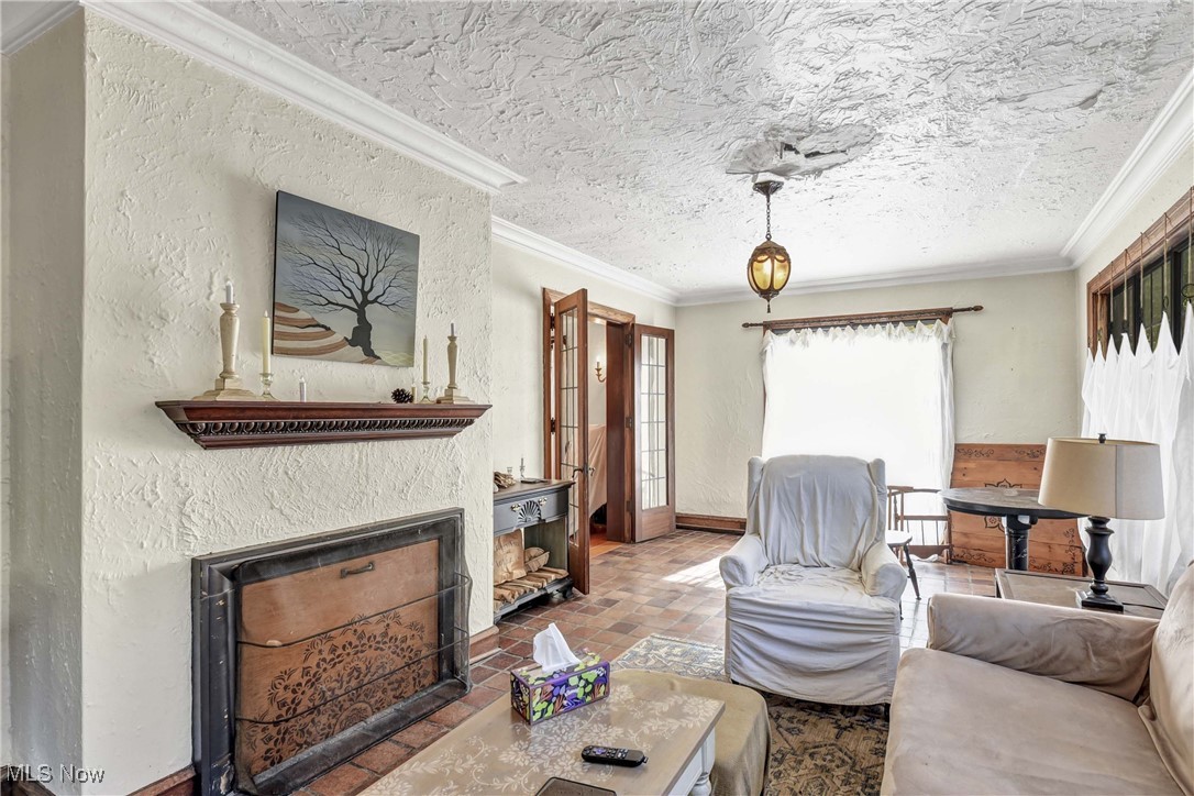 10102 Lake Avenue Cleveland OH 44102