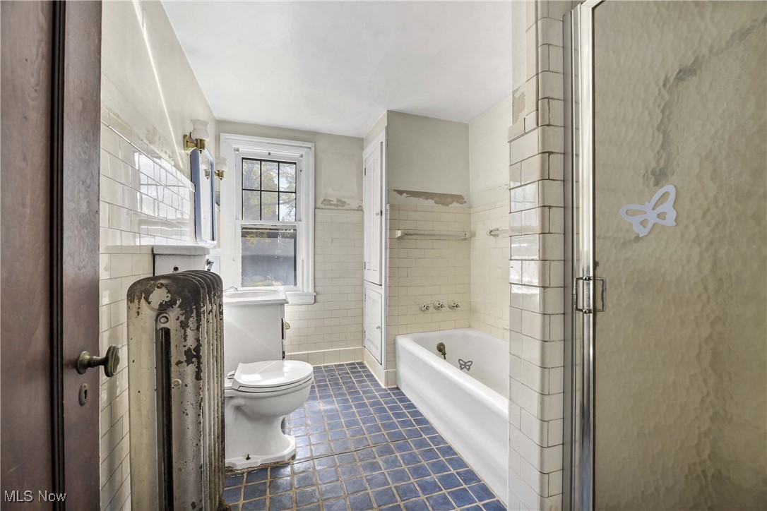 10102 Lake Avenue Cleveland OH 44102