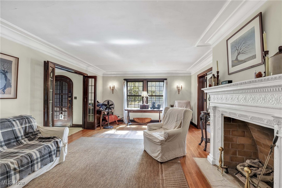 10102 Lake Avenue Cleveland OH 44102