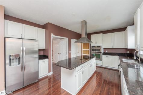 17918 Princeton Circle Strongsville OH 44149