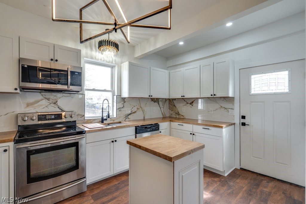 3135 W 46th Street Cleveland OH 44102
