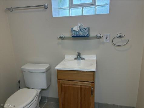 1221 Andrews Avenue Lakewood OH 44107