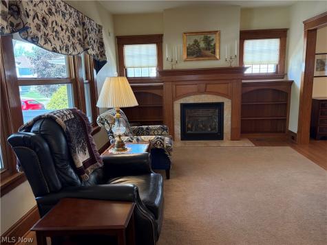 1221 Andrews Avenue Lakewood OH 44107