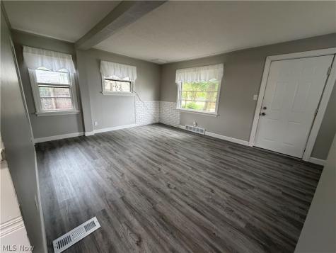 389 Button Avenue Painesville OH 44077