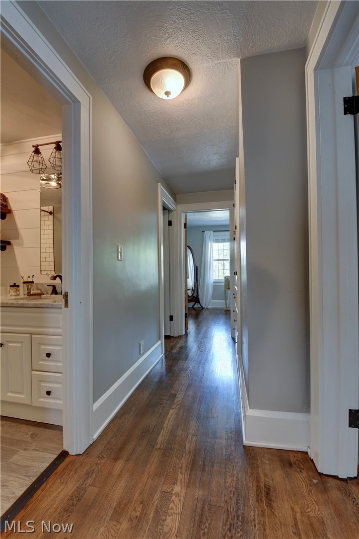 917 W Main Street Sugarcreek OH 44681