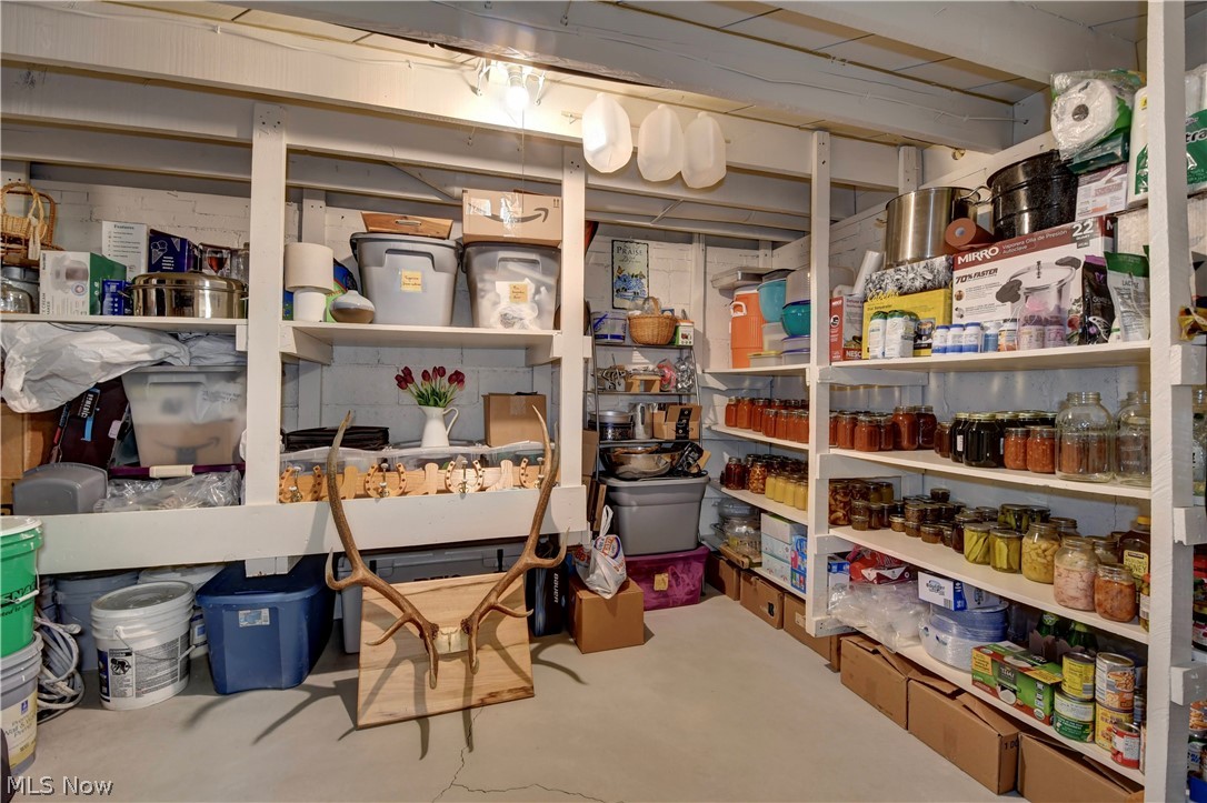 917 W Main Street Sugarcreek OH 44681