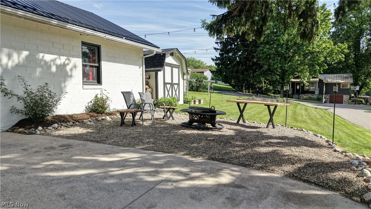 917 W Main Street Sugarcreek OH 44681