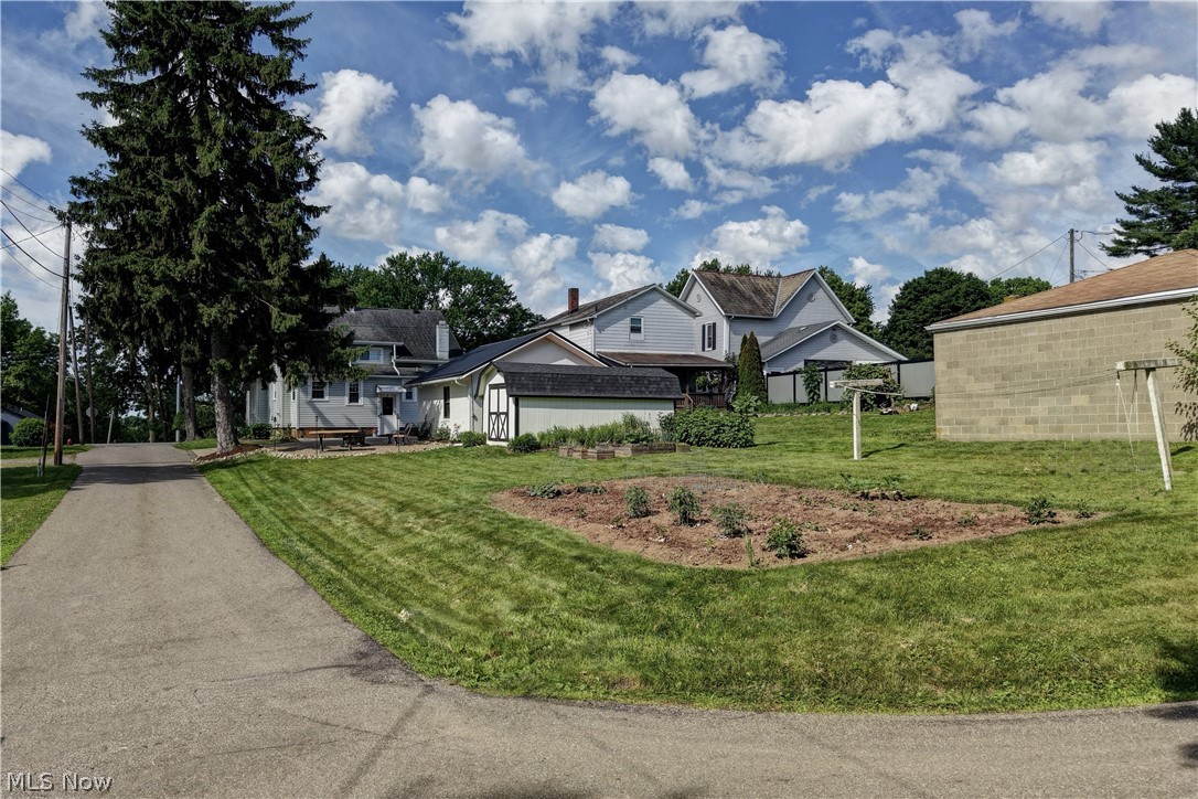 917 W Main Street Sugarcreek OH 44681