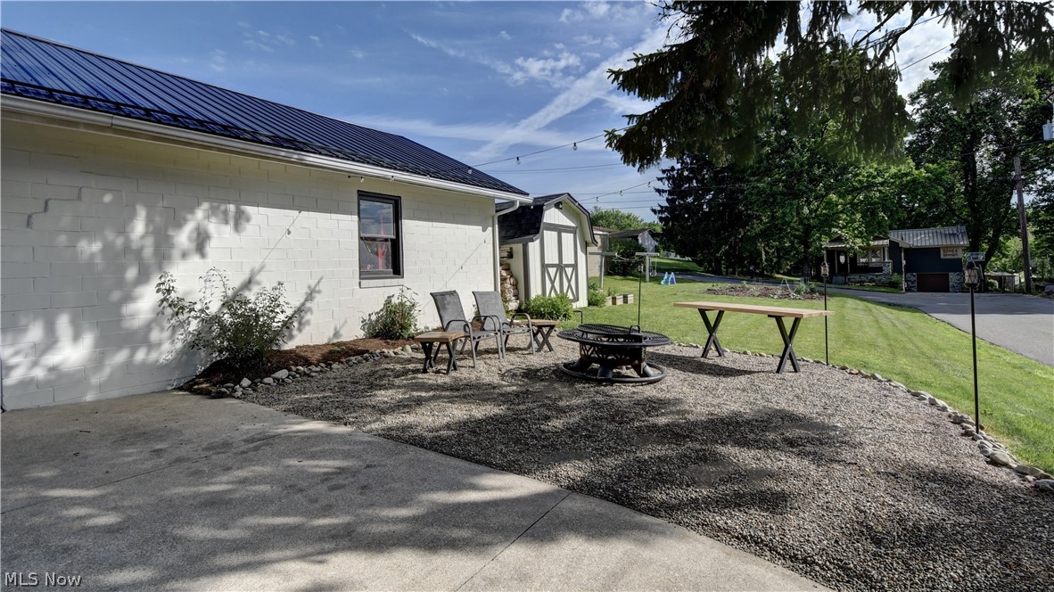 917 W Main Street Sugarcreek OH 44681