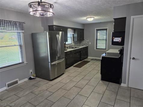 15090 Louisville Street NE Minerva OH 44657