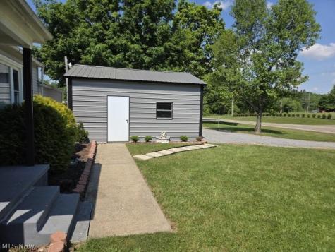 15090 Louisville Street NE Minerva OH 44657