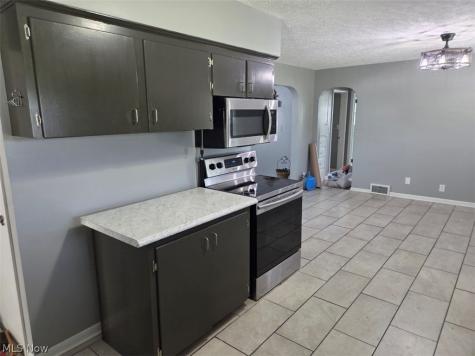 15090 Louisville Street NE Minerva OH 44657
