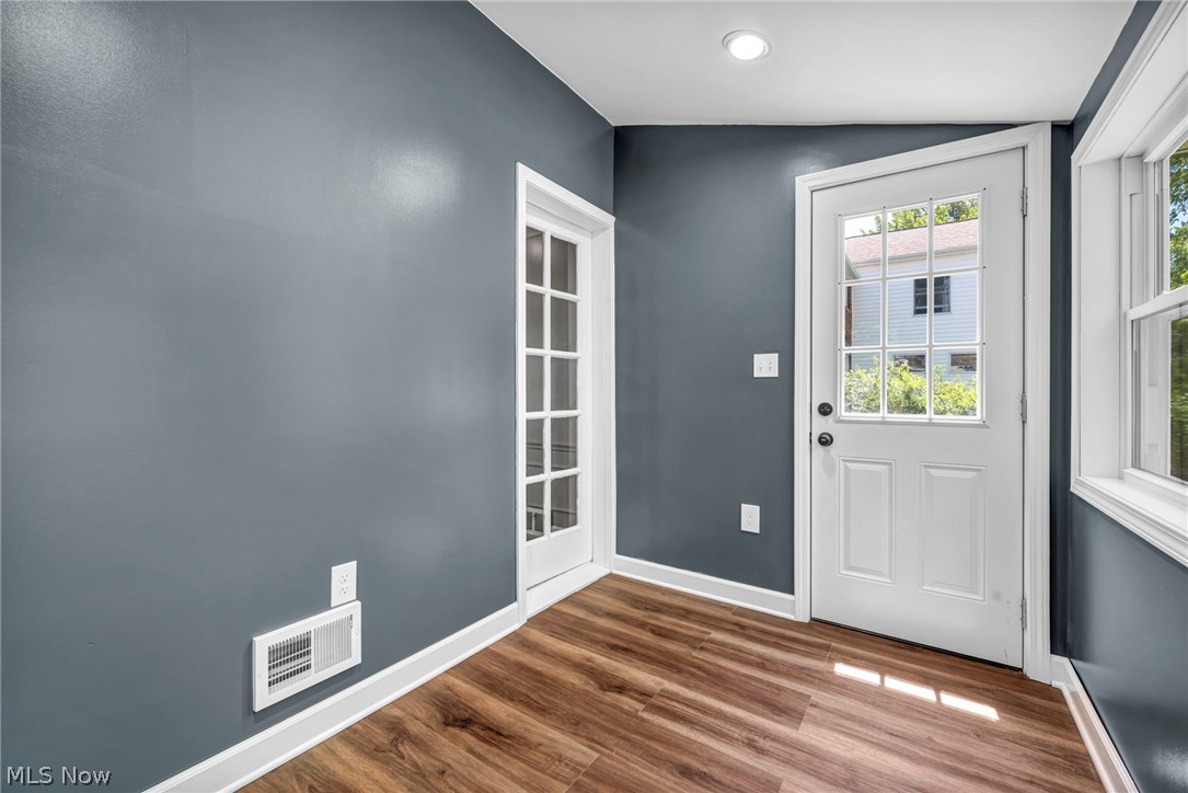 1412 Henning Drive Lyndhurst OH 44124