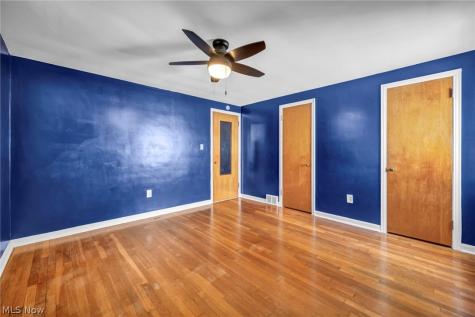 1412 Henning Drive Lyndhurst OH 44124