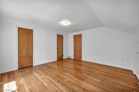 1412 Henning Drive Lyndhurst OH 44124