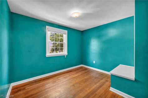 1412 Henning Drive Lyndhurst OH 44124