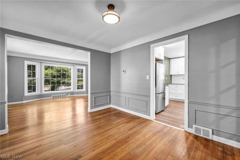1412 Henning Drive Lyndhurst OH 44124