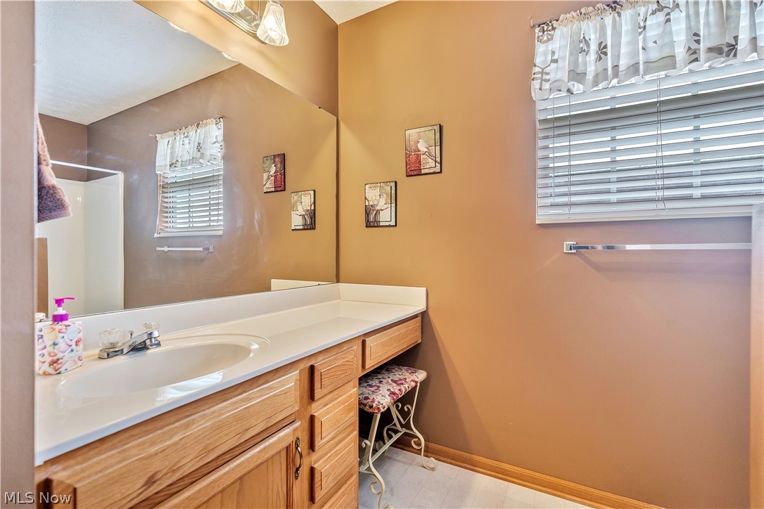 3474 Dauphin Drive NE Canton OH 44721