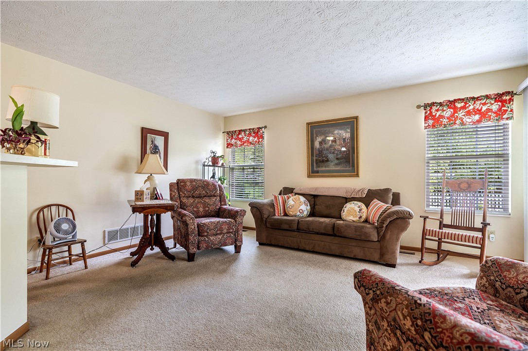 3474 Dauphin Drive NE Canton OH 44721