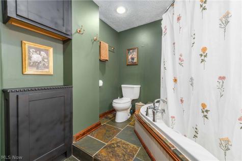 159 Inwood Boulevard Avon Lake OH 44012