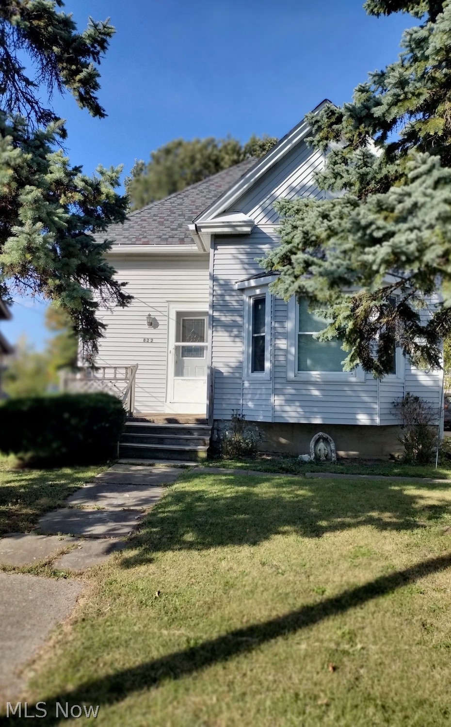 822 W 14th Lorain OH 44052