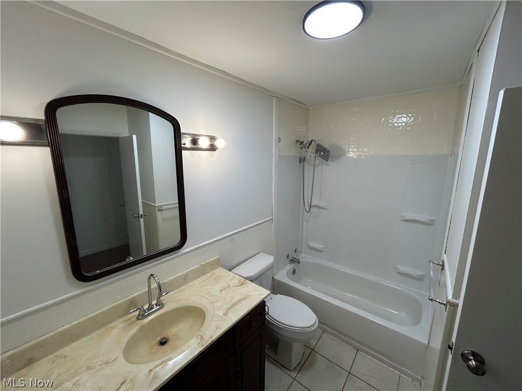 4540 Mahoning Drive Newton Falls OH 44444