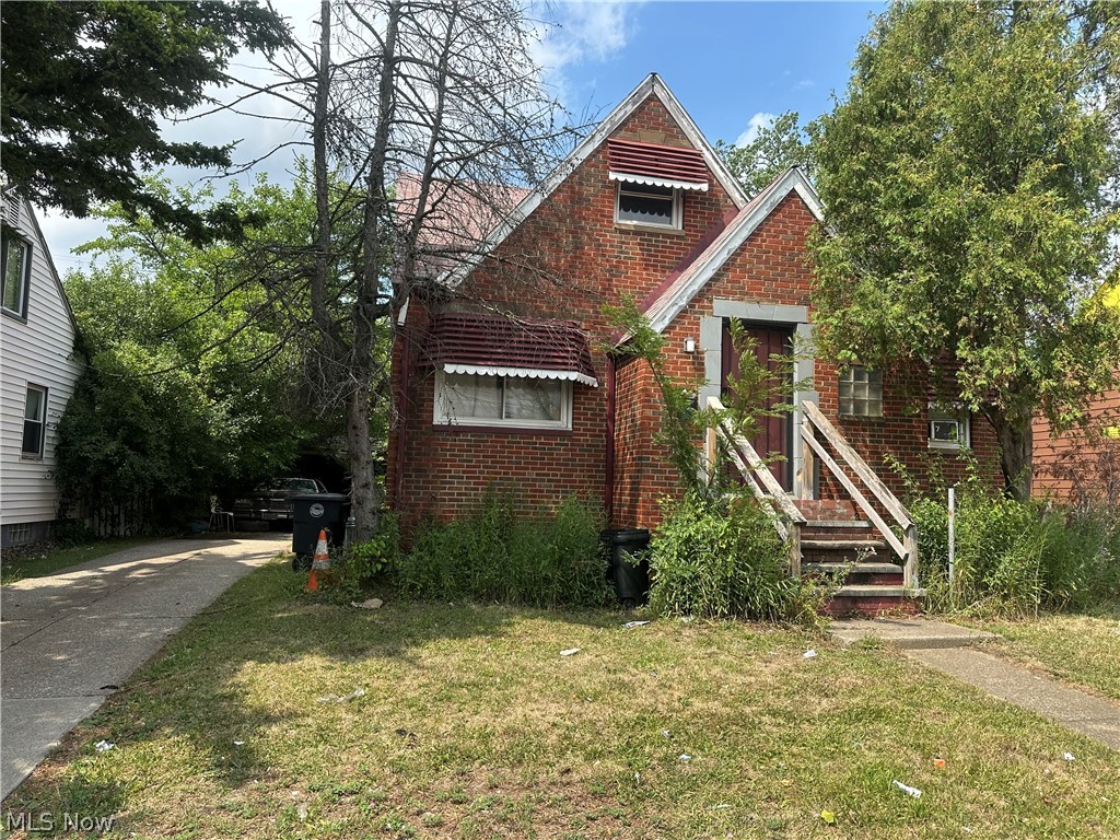 16909 Harvard Avenue Cleveland OH 44128