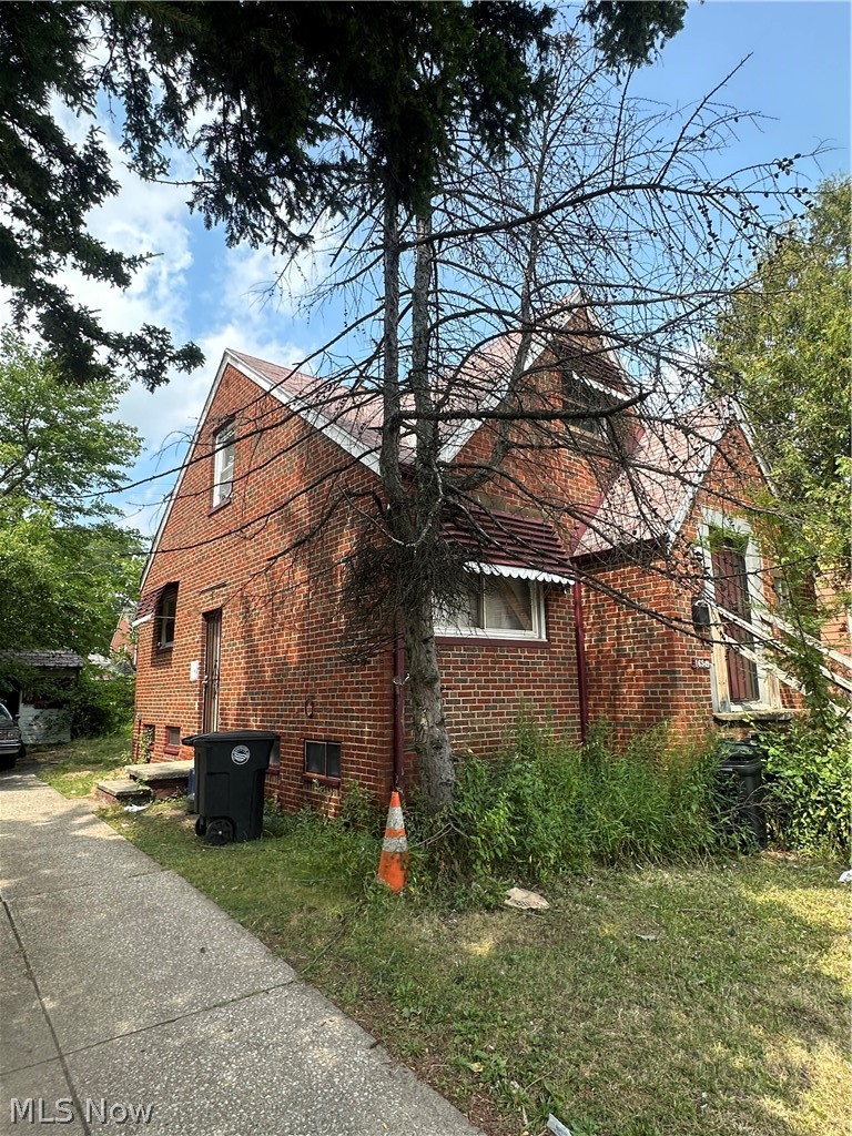 16909 Harvard Avenue Cleveland OH 44128