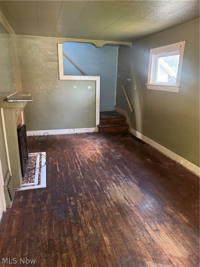 1734 Hillview Road Cleveland OH 44112