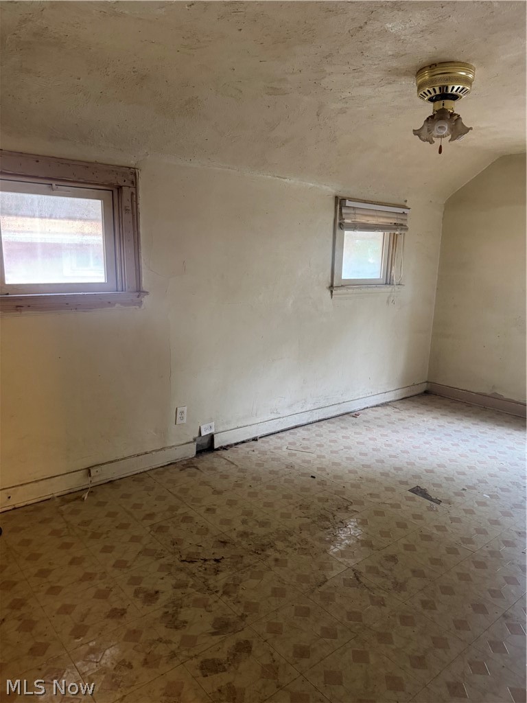 1734 Hillview Road Cleveland OH 44112