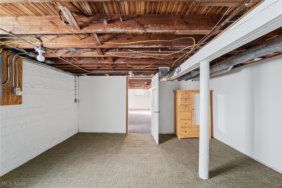 2819 Saratoga Avenue Old Brooklyn OH 44109