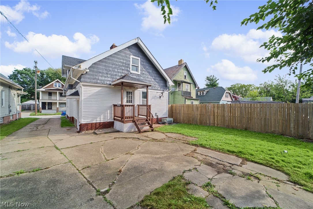 2819 Saratoga Avenue Old Brooklyn OH 44109