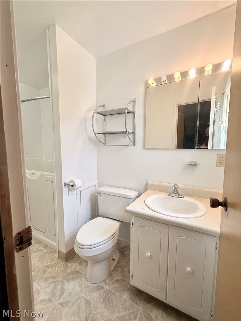 831 Kimberly Circle Oberlin OH 44074