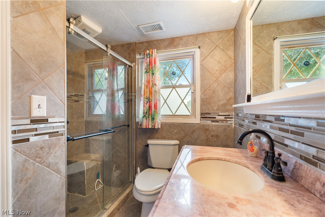 1977 Massillon Road Akron OH 44312
